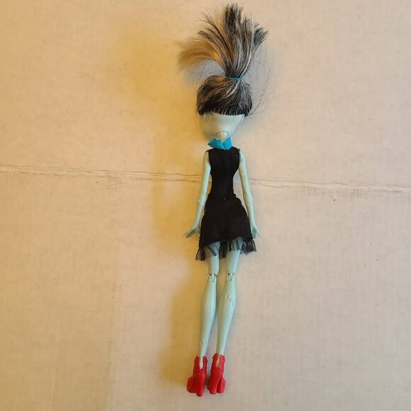 Frankie Stein Monster High Doll Wearing Emoji Dress - Picture 2 of 5